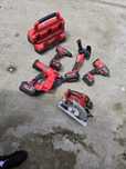 Milwaukee M18  - zestaw narzędzi akumulatorowych