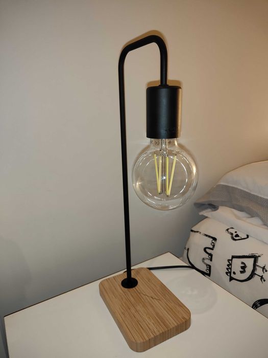 2 Abajures / Candeeiro de mesa, preto/bambu