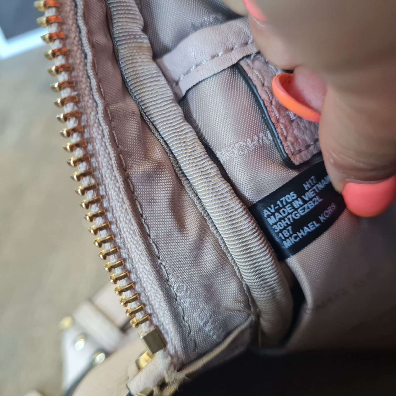 Michael Kors plecak plecaczek rhea beżowy logo duży mk monogram logowa