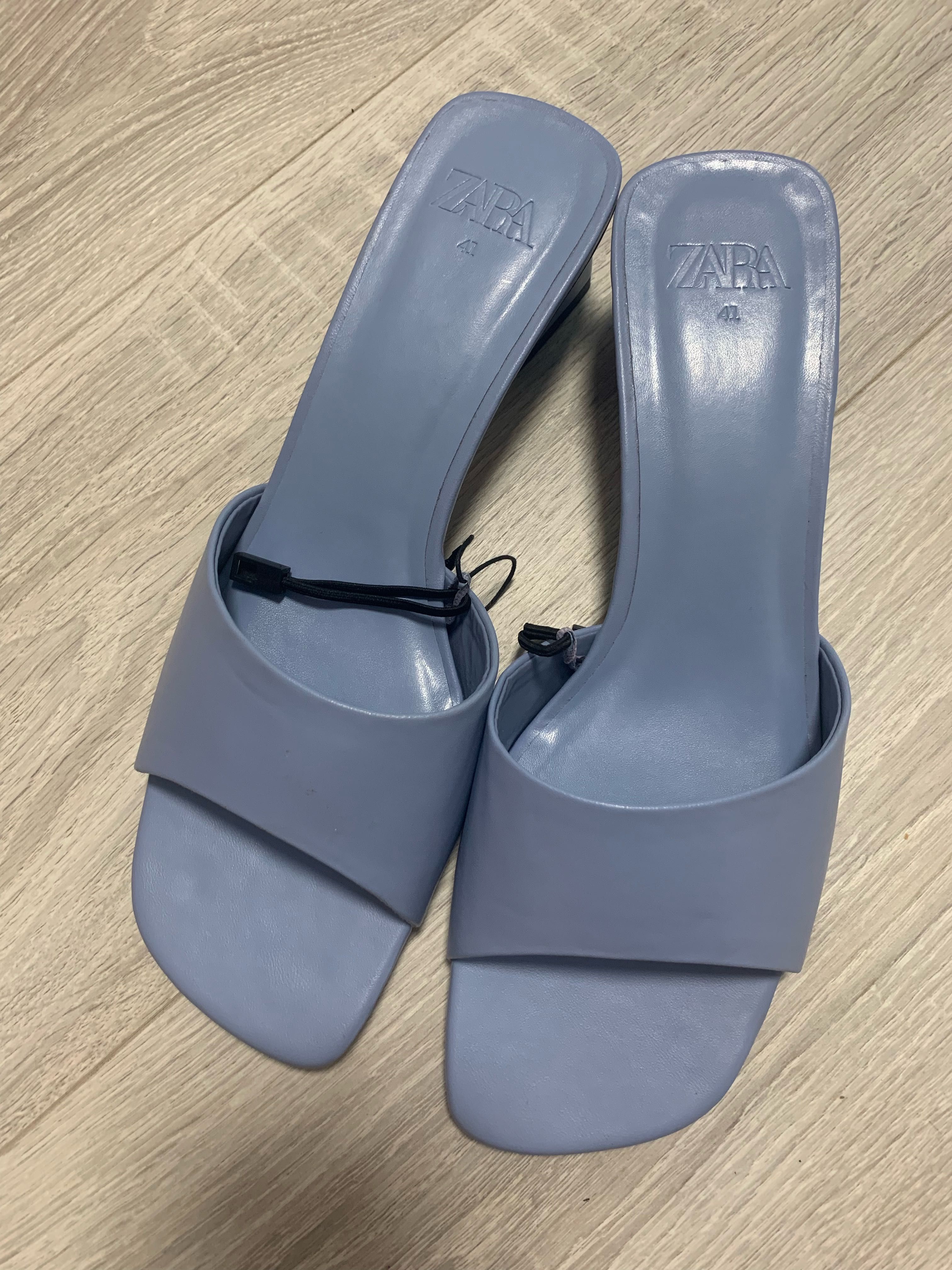 Шльопанці Zara шкіра 37,38,39,40