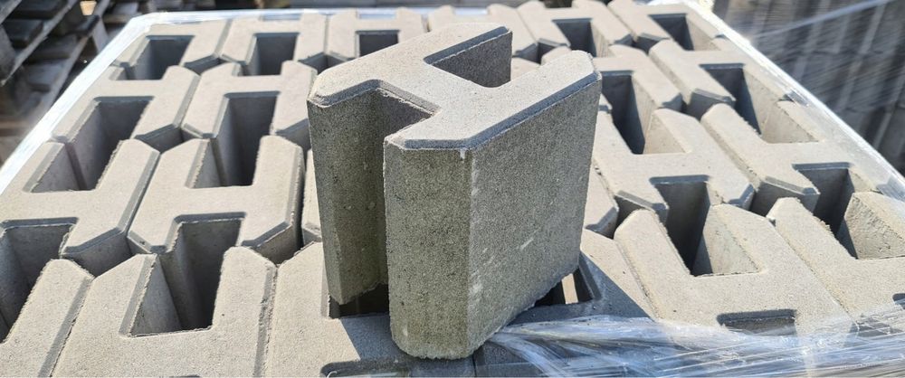 Podmurówki betonowe, PRODUCENT