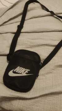 Bolsa preta da Nike