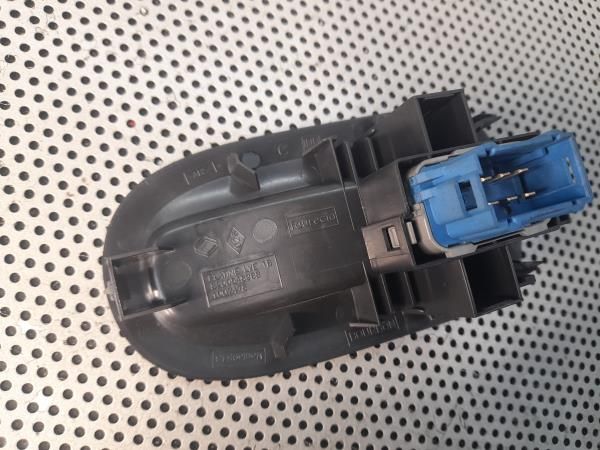 Comando / botão / interruptor vidros frente direito RENAULT Master III