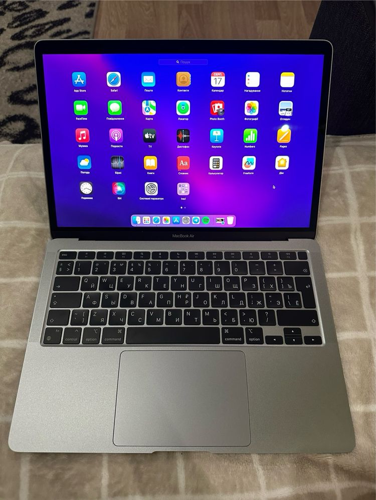 MacBook Air 2020 M1 !продаж терміново!