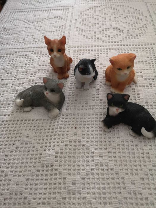conjunto de 5 gatitos