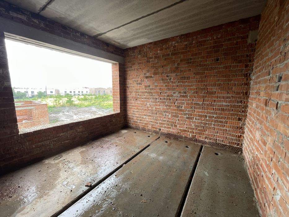 Якісний дуплекс зі зручною  локацією та асфальнованим підїздом