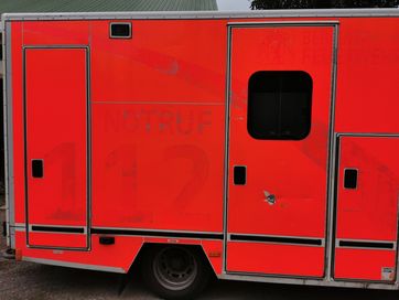 Zabudowa karetki ambulans Mercedes Sprinter sprawne kompletne