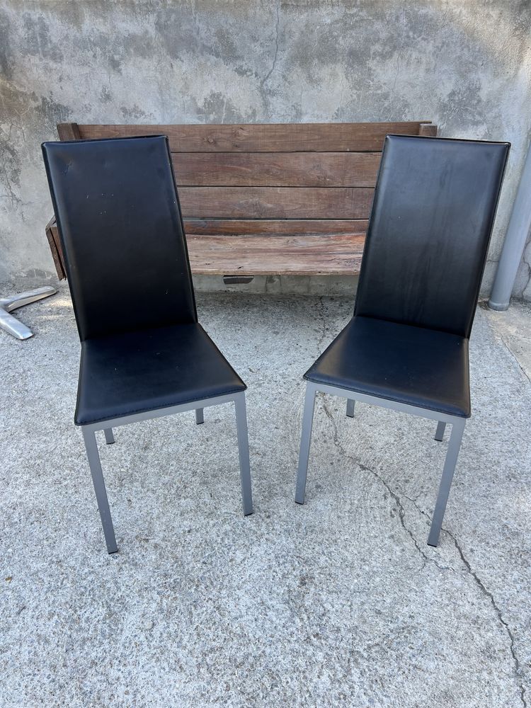 2 cadeiras jantar pele