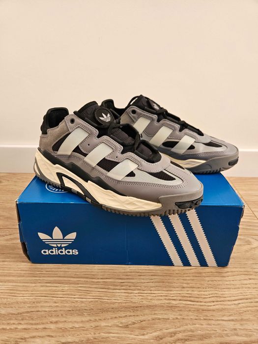 Buty Adidas Niteball r. 40 2/3