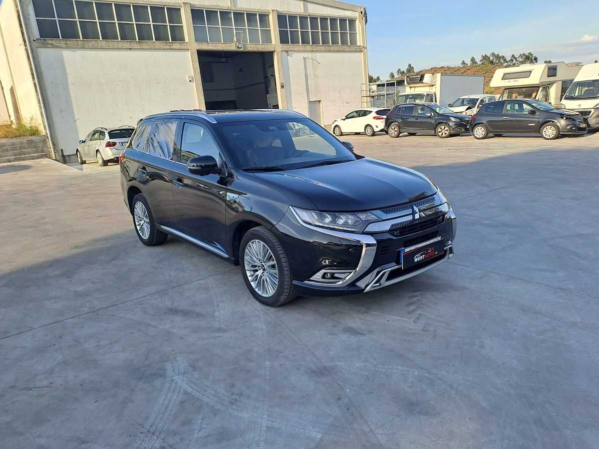 Mitsubishi Outlander 2.4 Hybrid 4WD, 2021