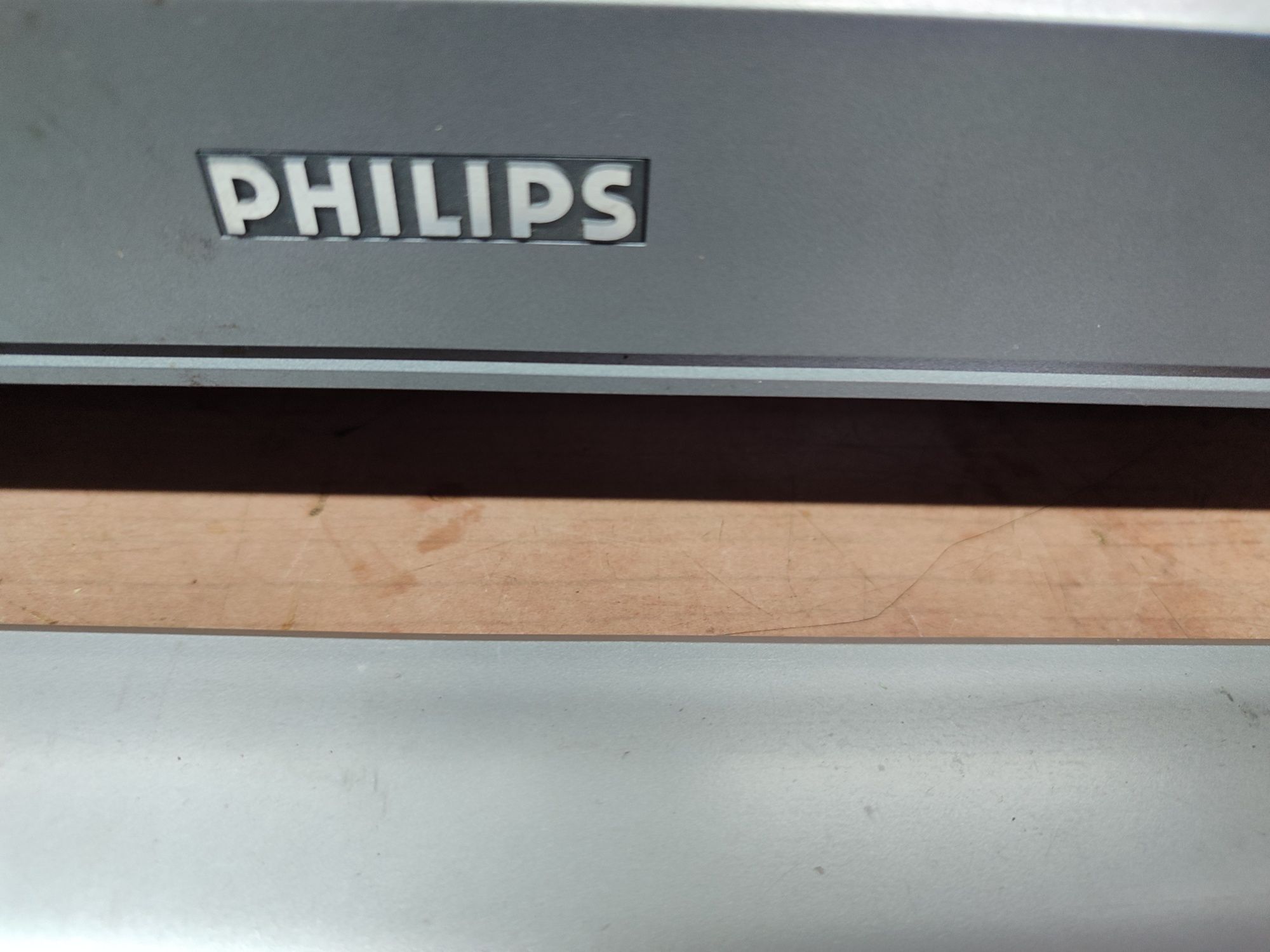 Telewizor Płaski Philips 32cale sprawny