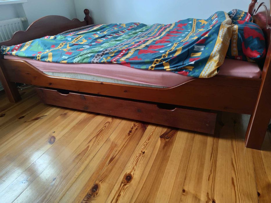 Szuflada schowek na kółkach pod łóżko; wymiary 150x57x18