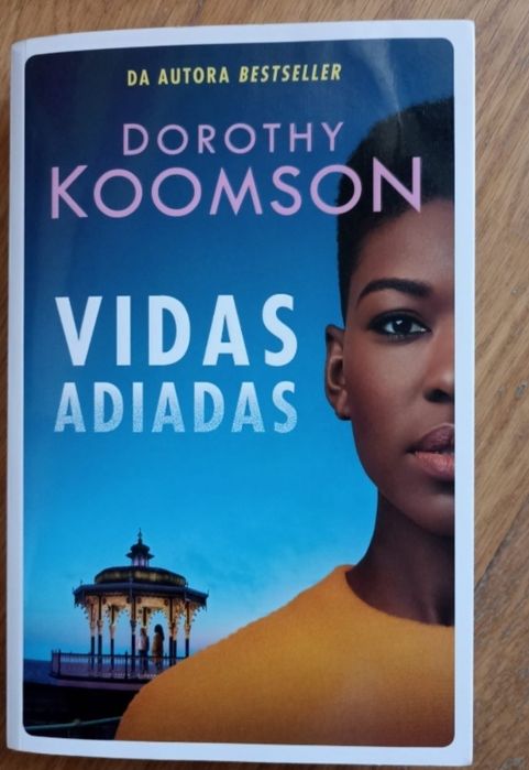 Livro "Vidas adiadas" de Dorothy Koomson