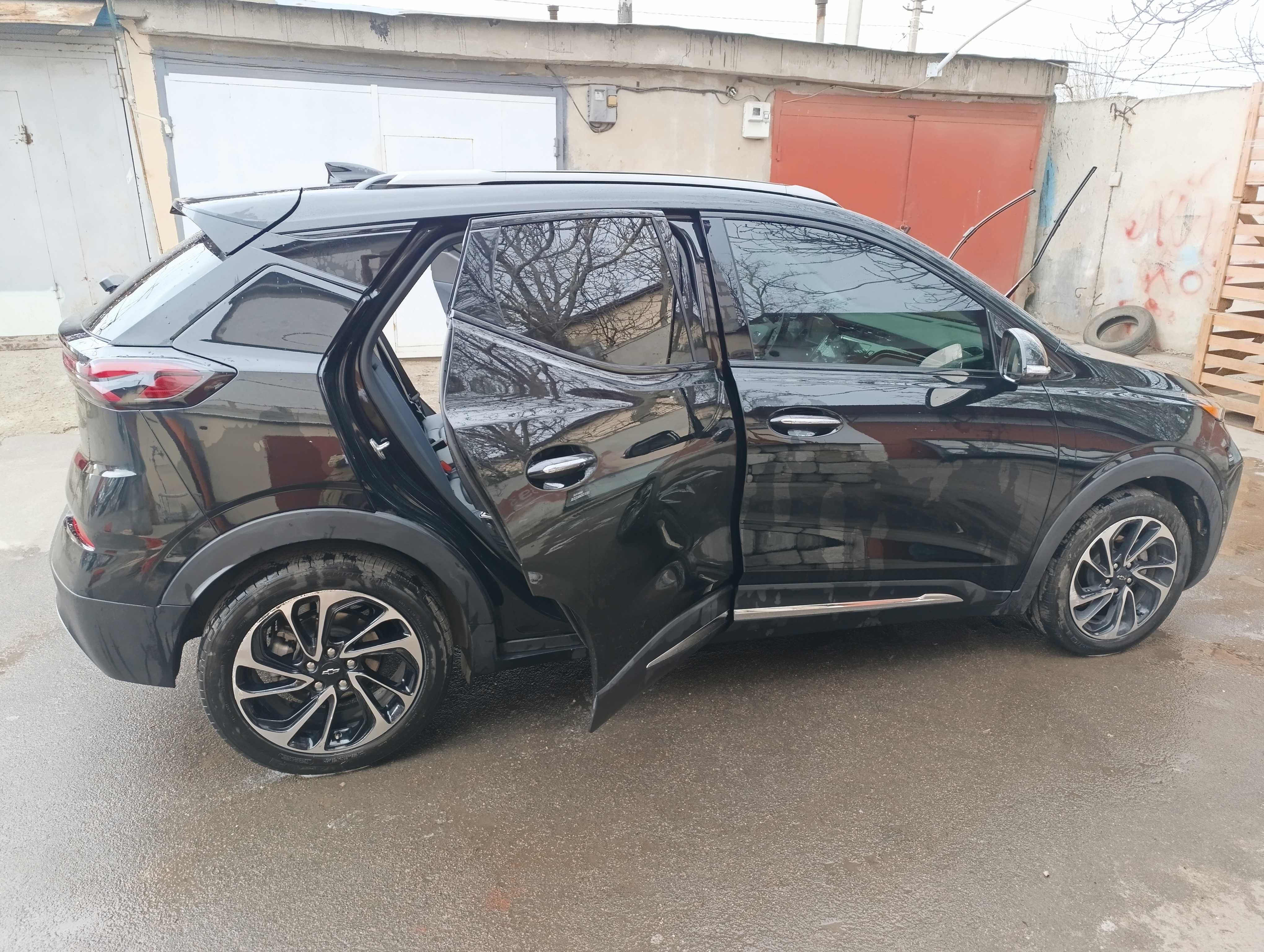 Chevrolet Bolt EUV Premier 2022 Black Шеврале Болт ЕЮВ компле Примьер