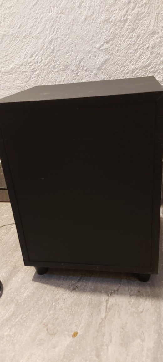 Sprzedam subwoofer logitech z506