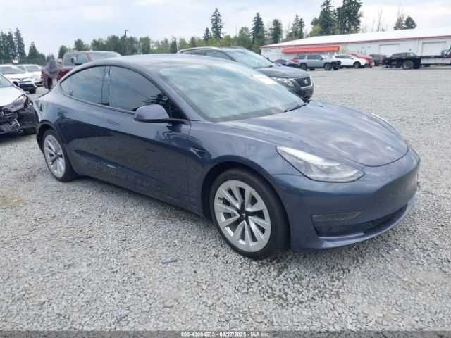 Tesla Model 3 2022