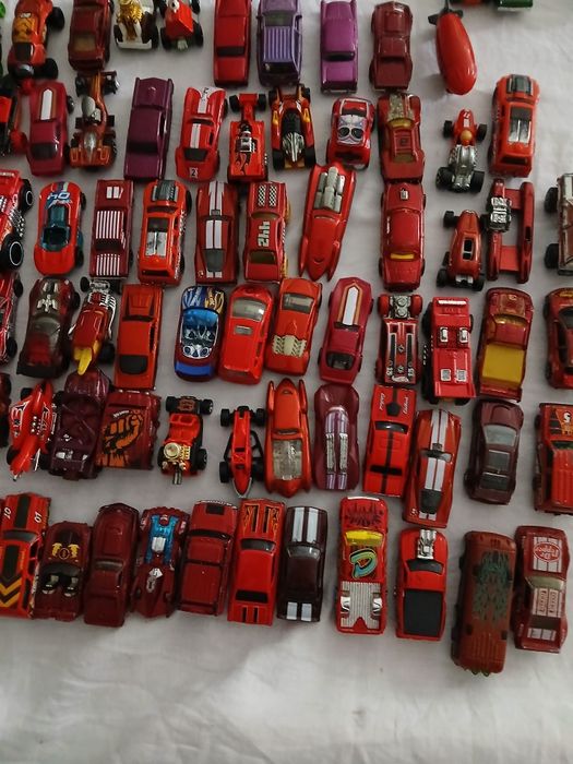 Hot wheels diversos
