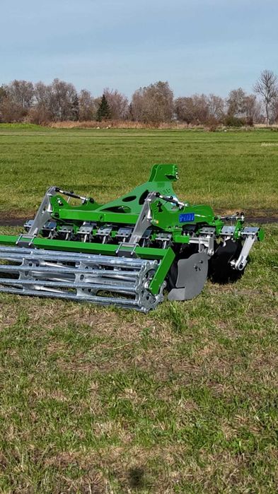 Brona talerzowa 3m ASTAT talerze 560 wał daszkowy 600 ekrany, TOLMET