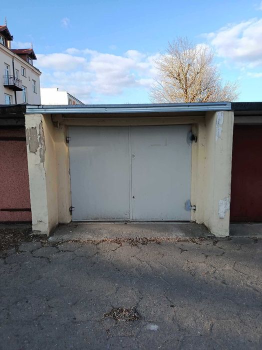 Sprzedam garaż murowany POW 29 o powierzchni 16m2