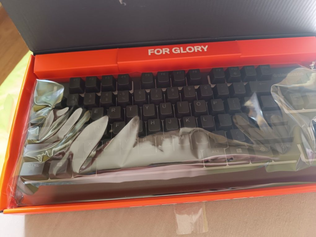 Steelseries Apex 3 TKL nowa