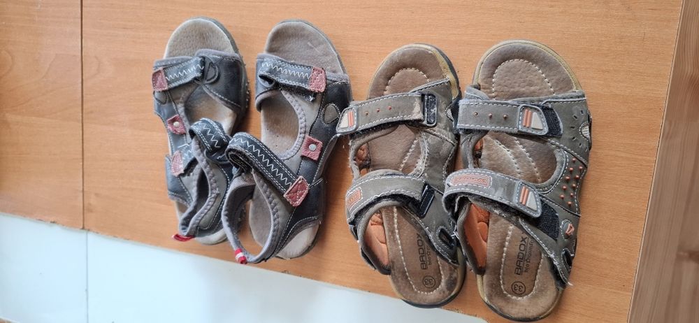 Buty do chodzenia młodzieżowe