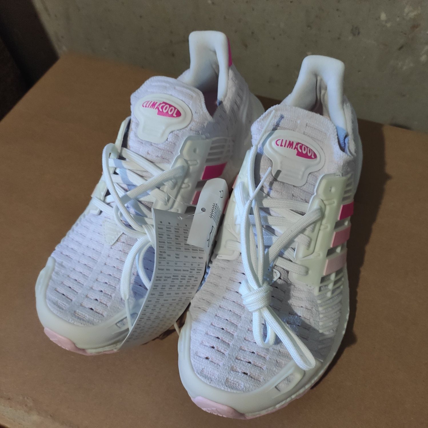 Adidas UltraBoost CC_1 DNA 'White Clear Pink' GX7810

Розмір: 38/23.5с