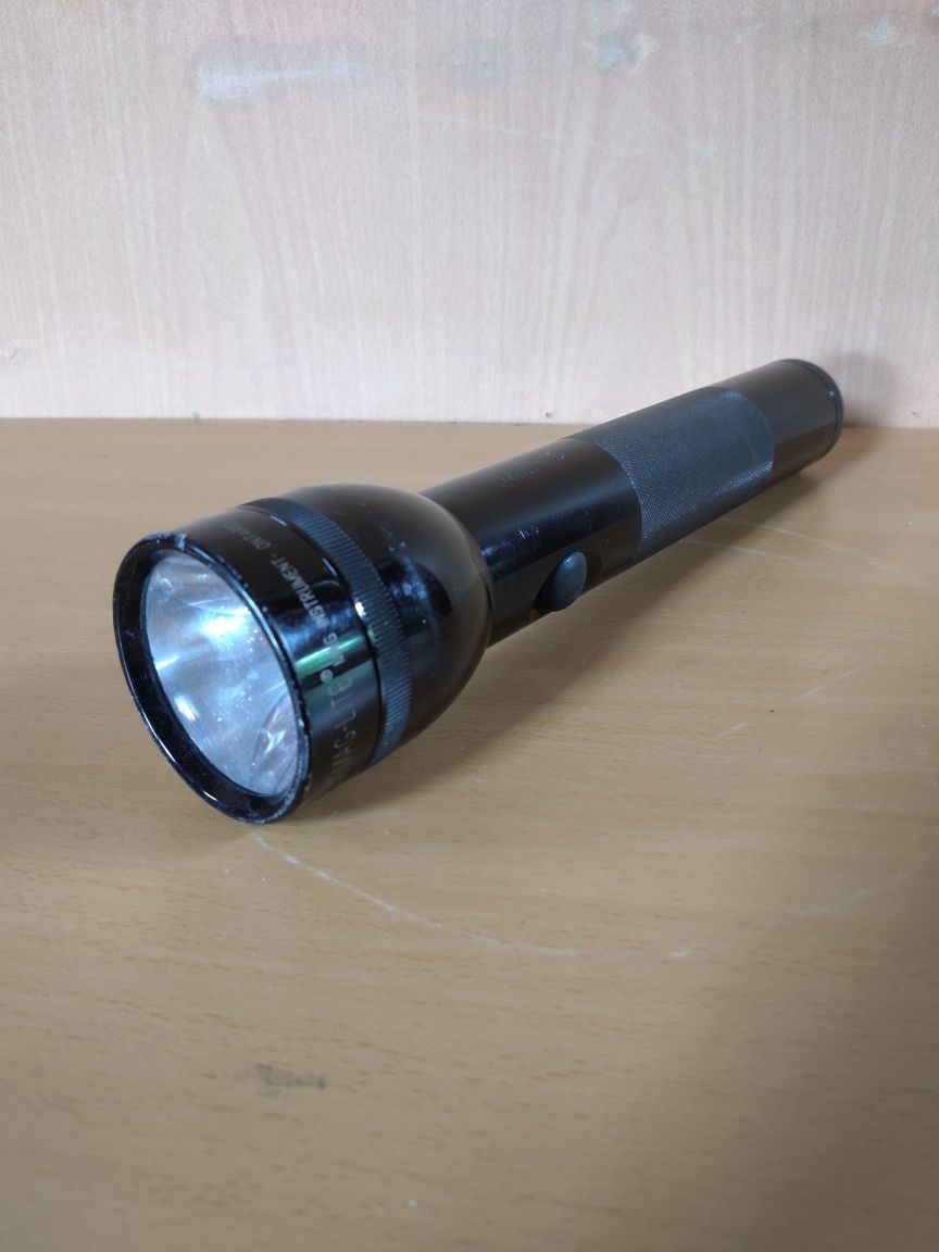 Фонарь светодиодный MagLite 2D LED на 2R20