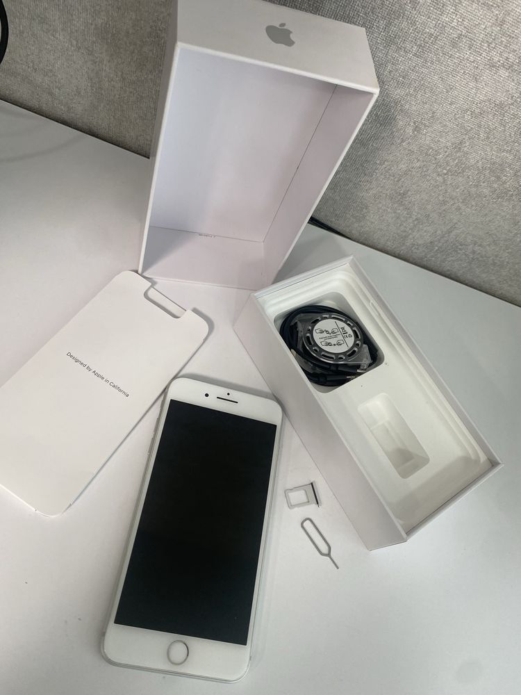 Продам Apple iPhone 8 Plus 64 GB , оригінал, ідеальний робочий стан