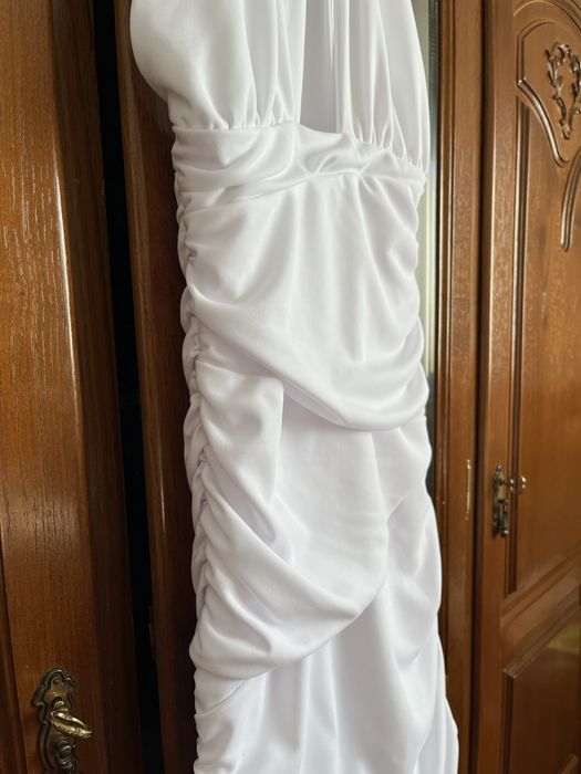 Vestido branco cruzado Zara