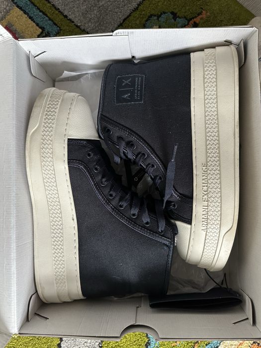 Armani Exchange снікерси 38 розмір