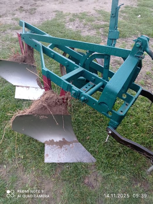 Плуг 2-35 корпусний