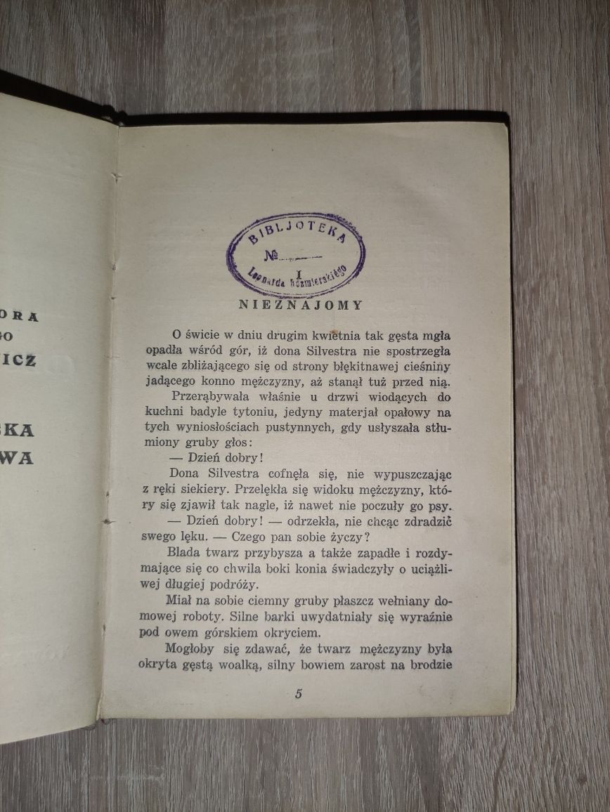 Książka z 1932 r ' Kamienna pustynia Wast