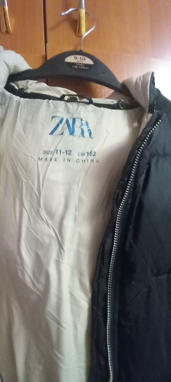 Пальто на дівчинку Zara