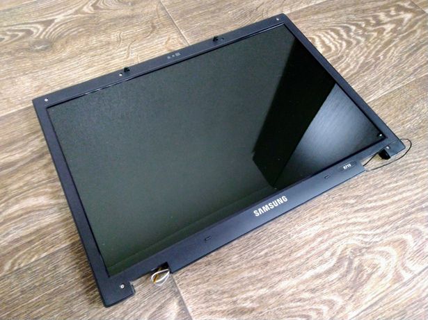 МАТРИЦА, крышка, рамка, петли матрицы - Samsung R700 - 17"