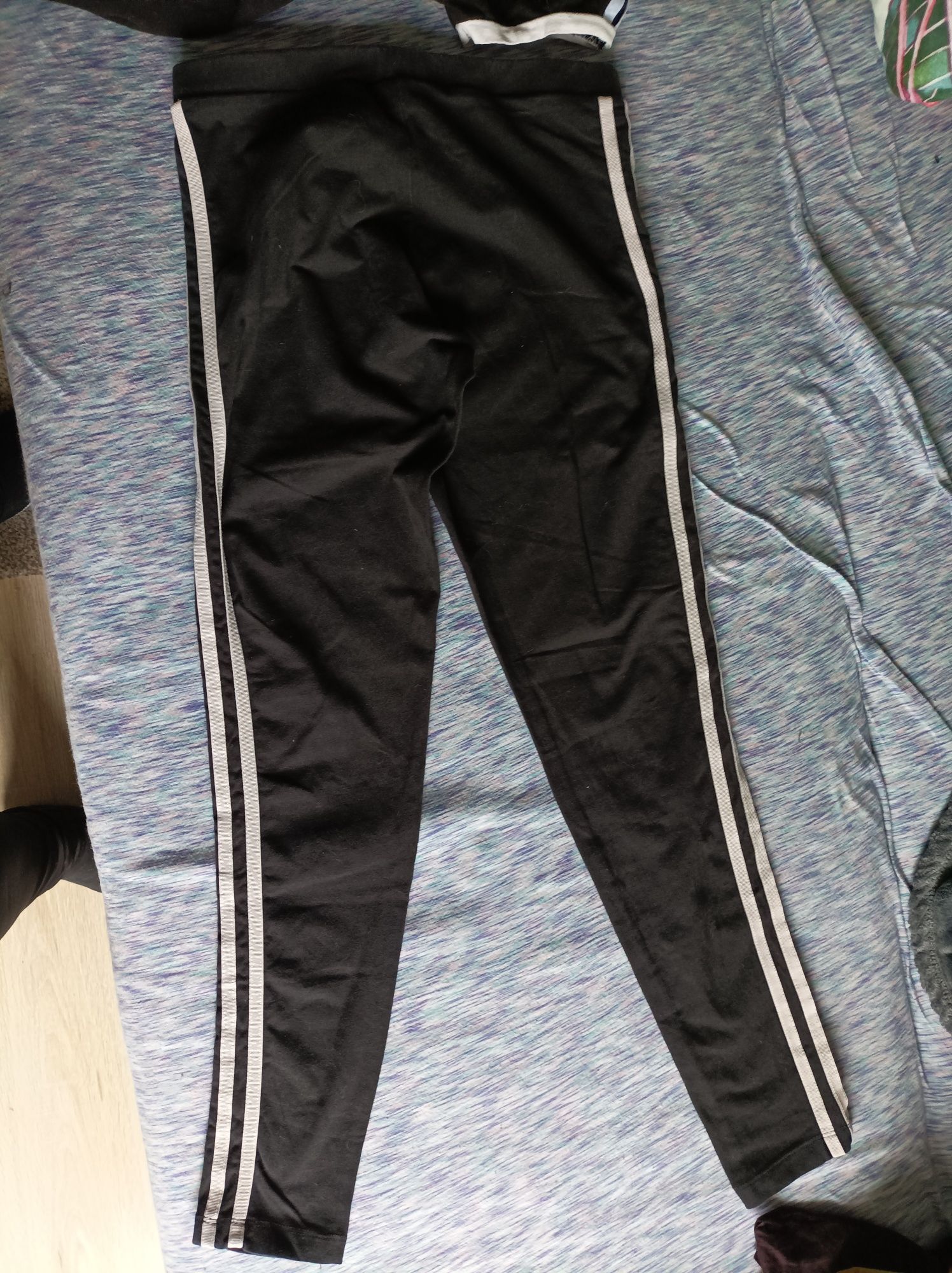 Komplet legginsy i koszulka adidas