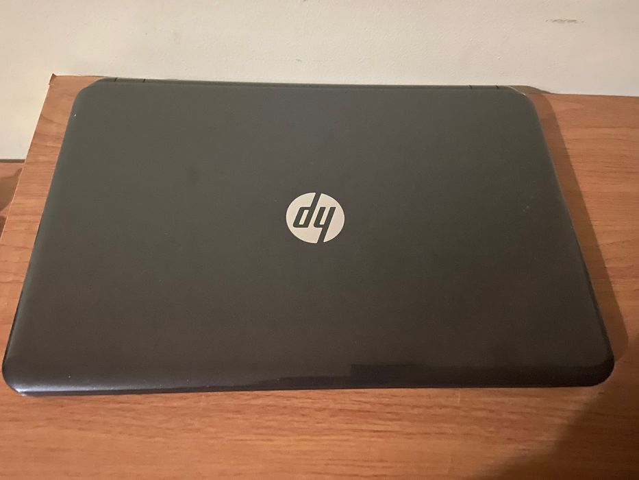 Computadores HP iguais *COMO NOVO* + carregador + rato sem fios