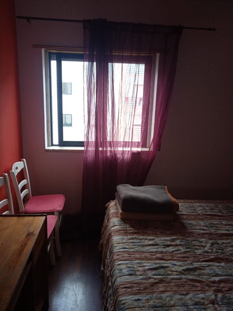 Quarto - abrunheira - 350€