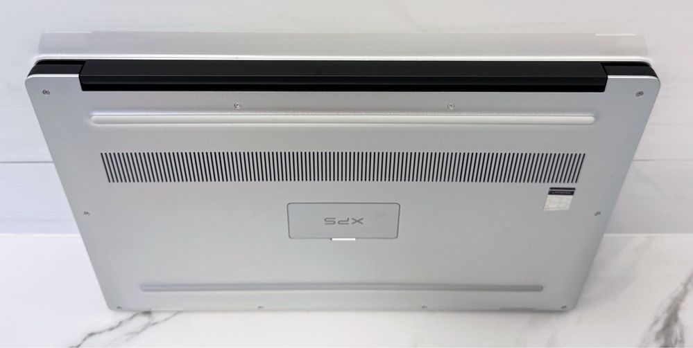 DELL XPS 9570 15.6"FHD IPS|i7-8750H|16GB|512SSD|GTX 1050TI Max-Q