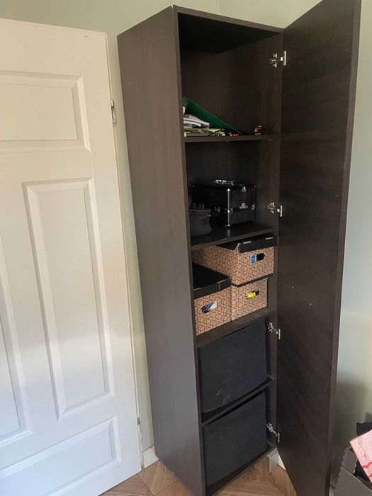 Regał / słupek  z półkami