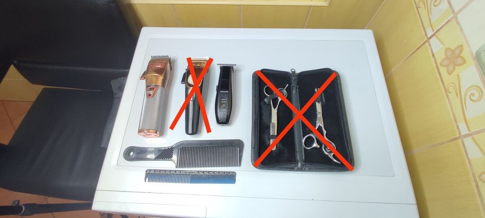 Професійні машинки, ножиці та гребінці для стрижки в ідеальному стані