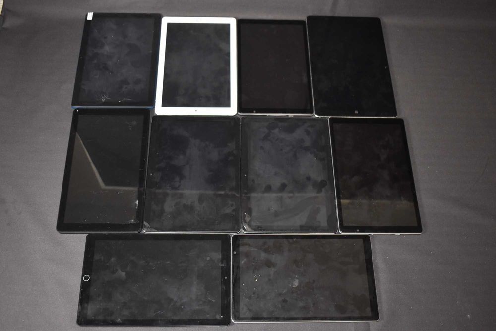 Tablety używane plus etui