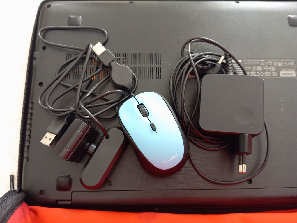 Lenovo ideapad 1