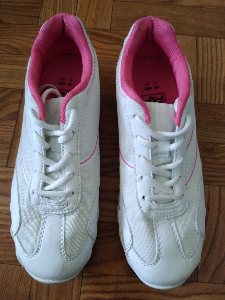 Buty.