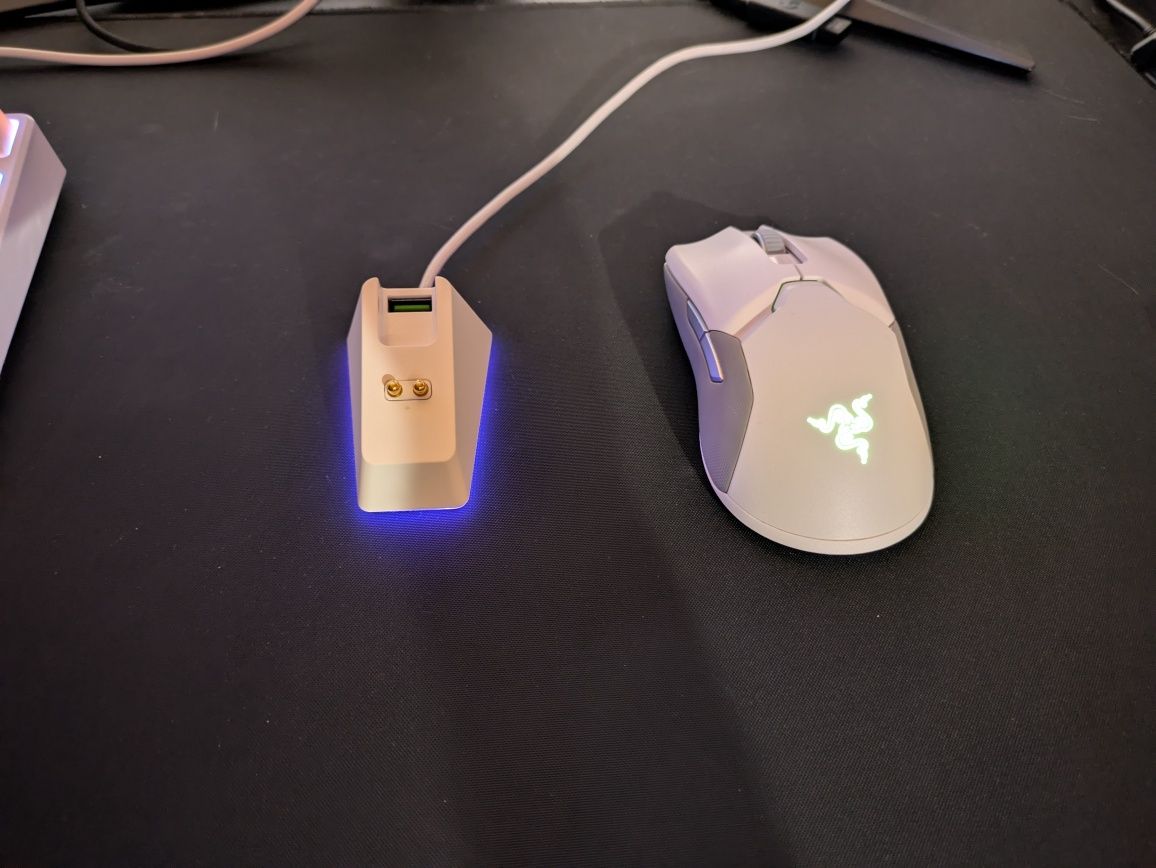 Rato Razer Viper Ultimate Mercury (Branco) + Dock carregamento