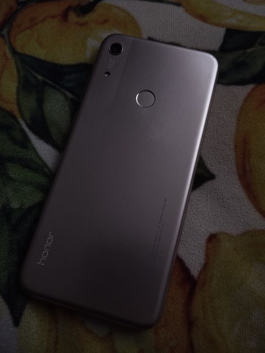 Продам Huawei Honor 8A 3/32