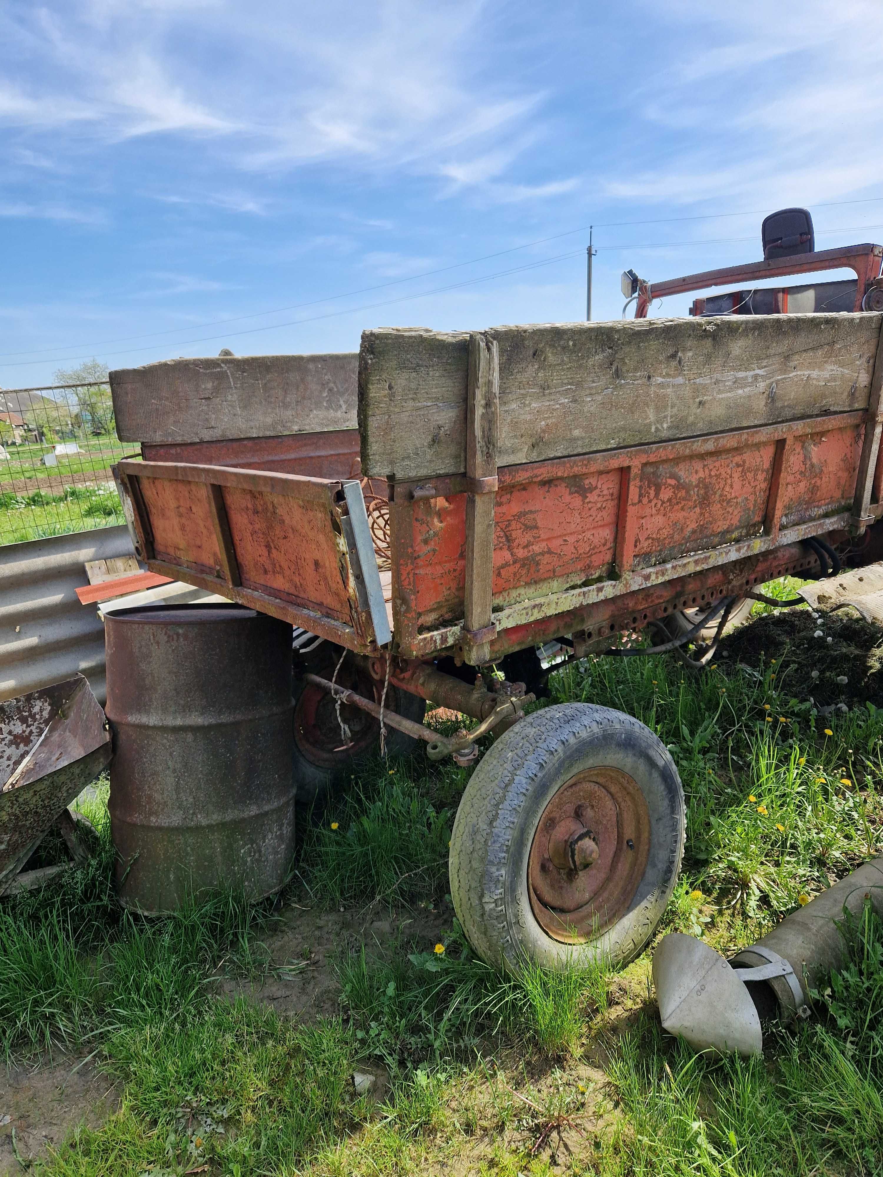 Доброго дня Всім є в продажі трактор марки Т-16