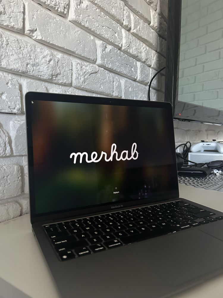Macbook M1 256 GB