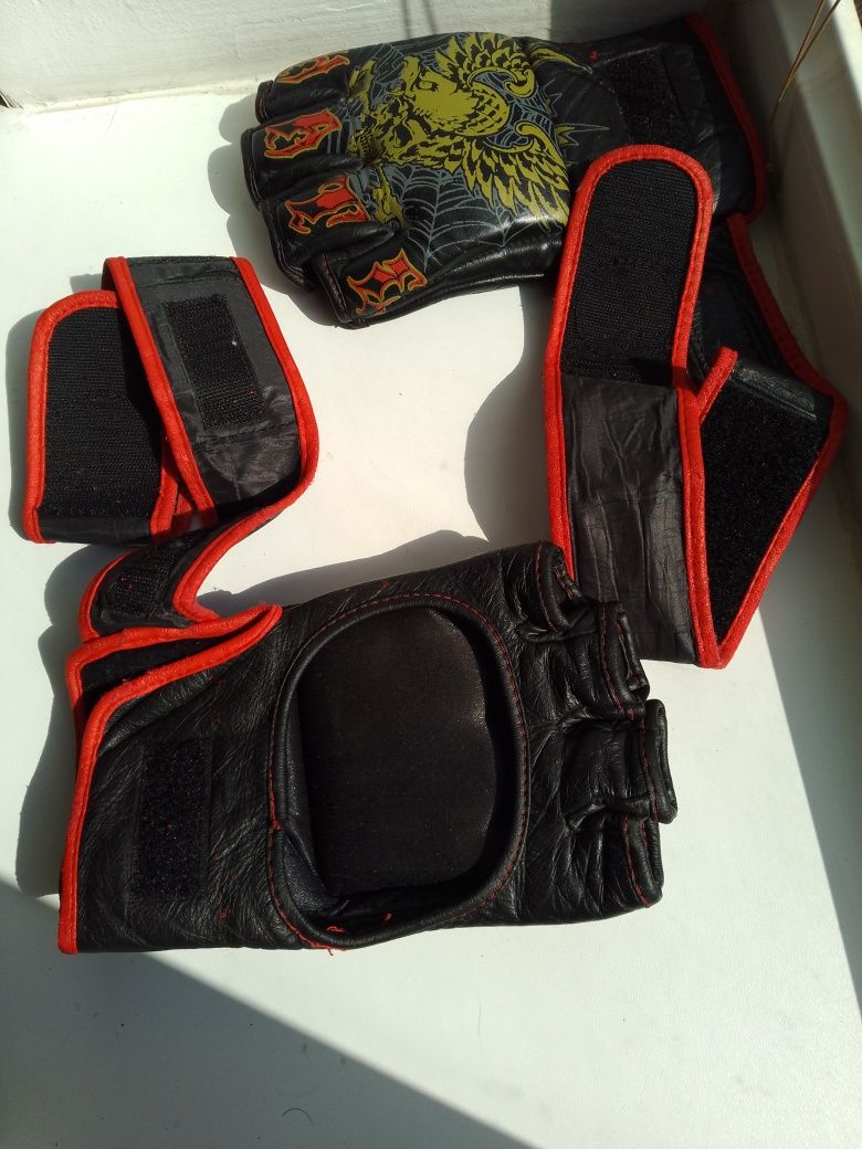 Шкіряні рукавички перчатки для змішаних єдиноборств ММА  М 10-12см