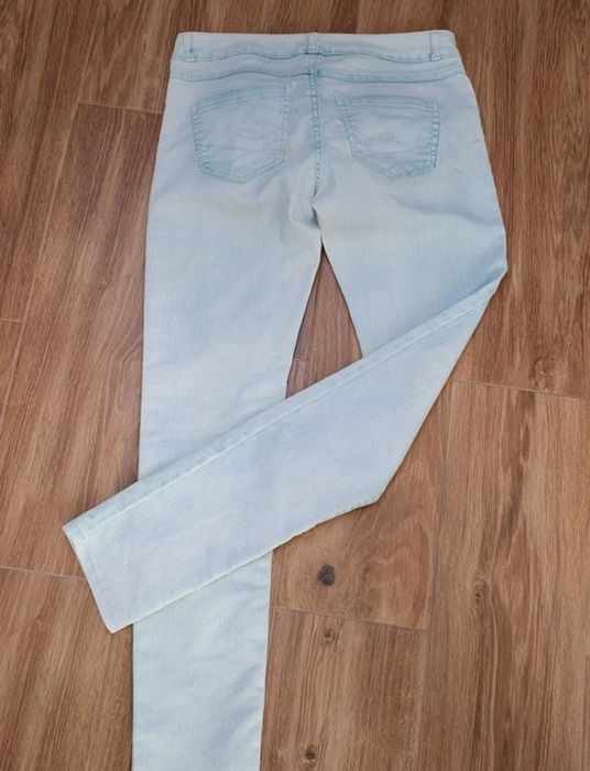 Jeansy ,super spodnie, jasno niebieskie