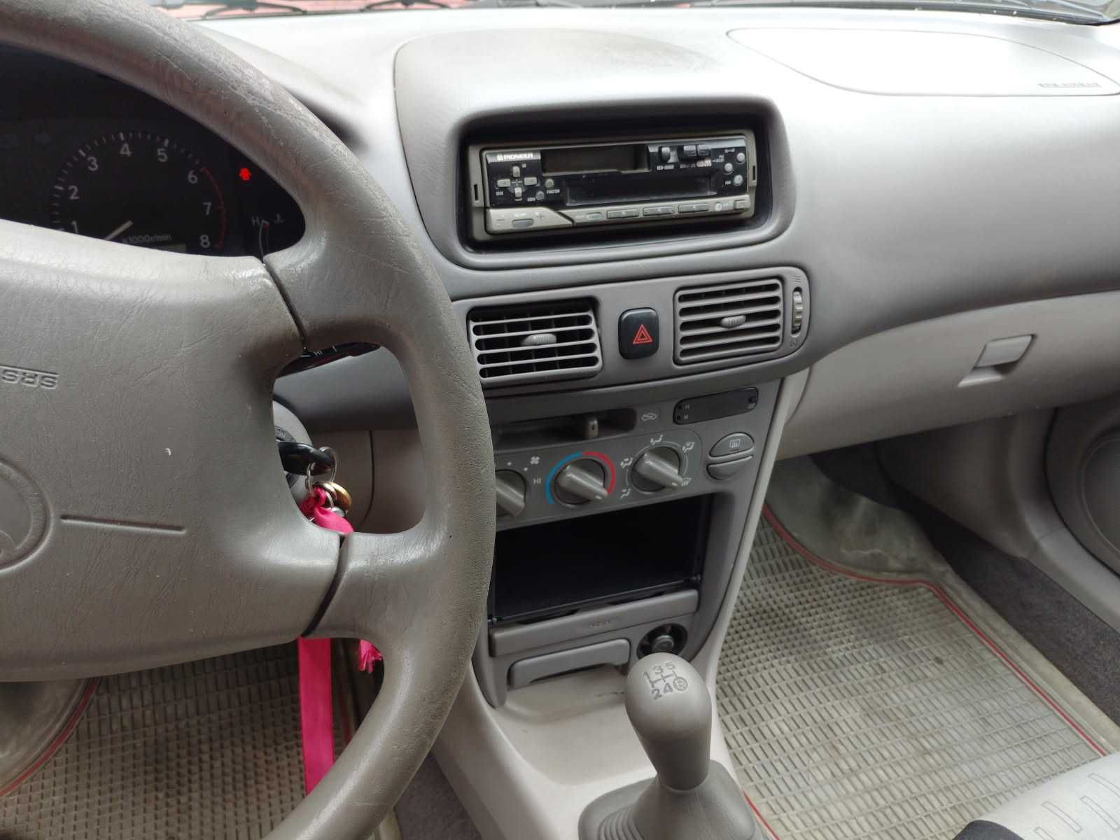 Toyota Corolla E11 1,4 LT LIFT TERRA, benzyna, sedan, HAK